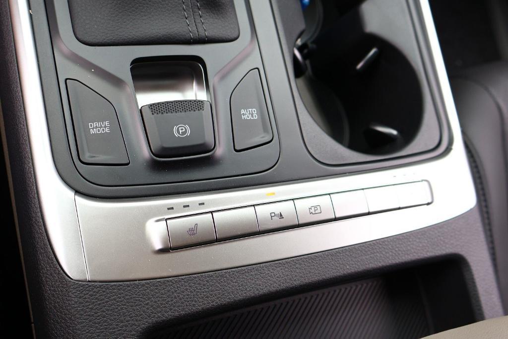 new 2026 Kia Carnival car, priced at $39,822