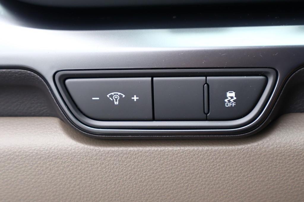 new 2026 Kia Carnival car, priced at $39,822