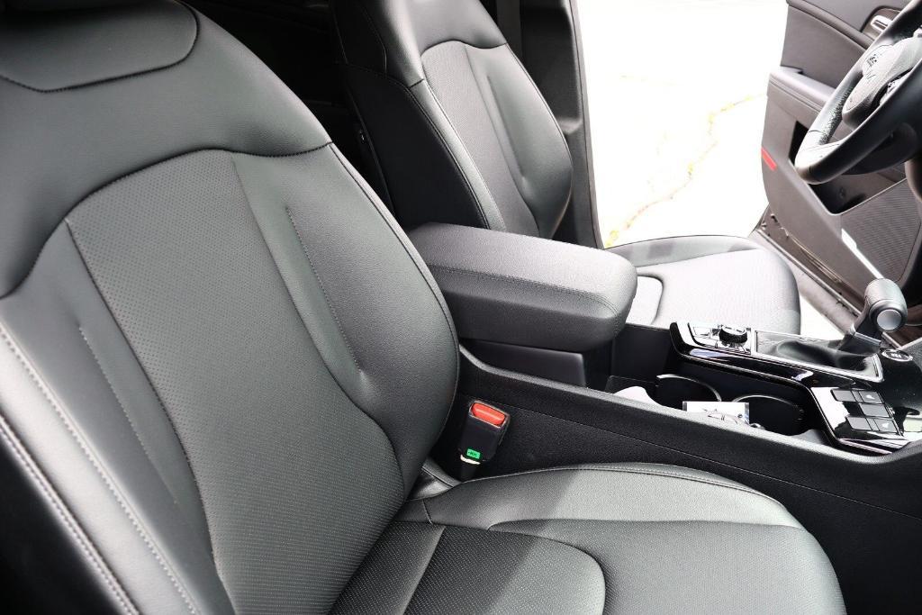 used 2025 Kia Sportage car, priced at $27,730