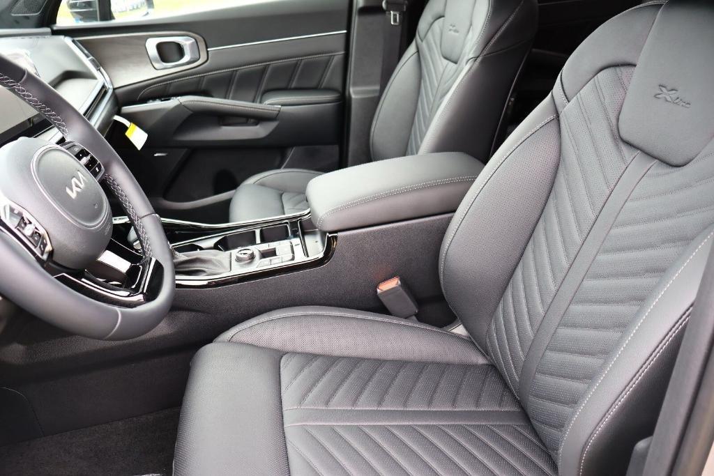 new 2025 Kia Sorento car, priced at $42,112