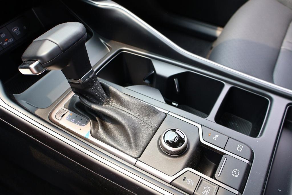 new 2025 Kia Sorento car, priced at $36,311