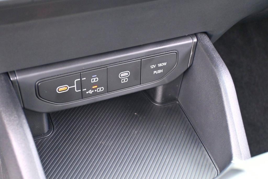 new 2025 Kia K4 car