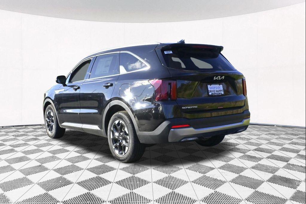 new 2025 Kia Sorento car, priced at $31,598