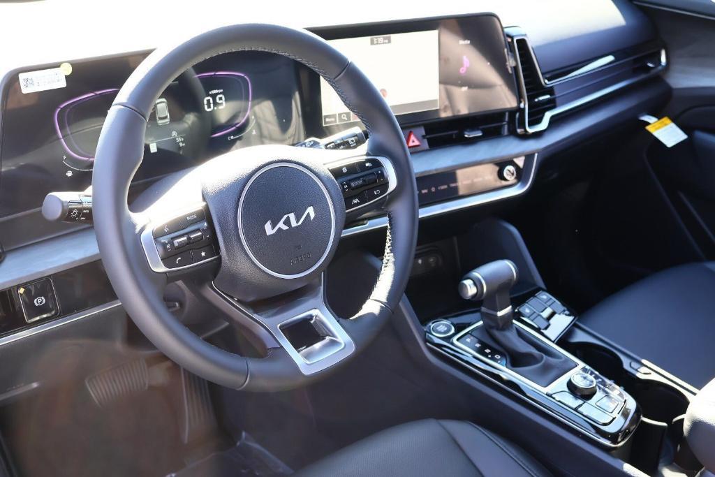 new 2025 Kia Sportage car, priced at $30,704