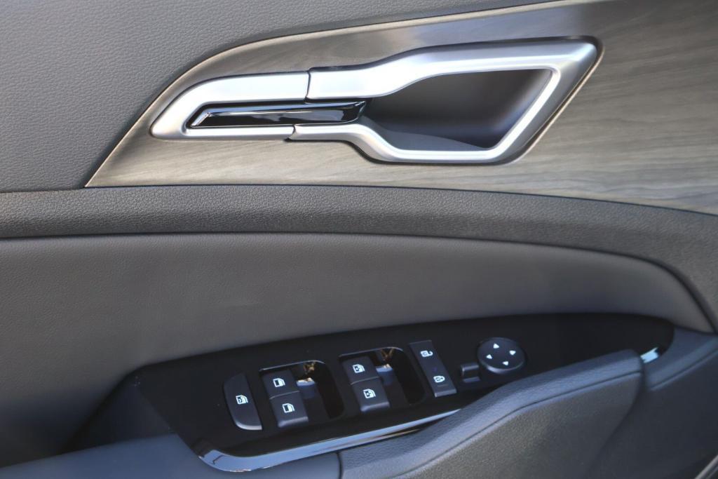 new 2025 Kia Sportage car, priced at $30,704
