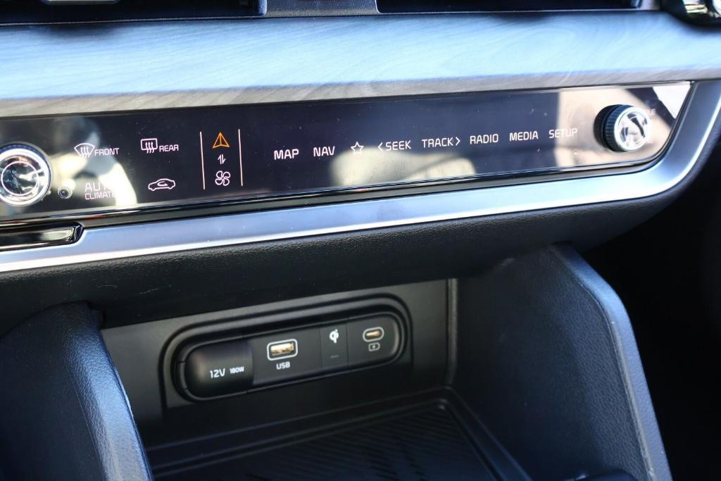 new 2025 Kia Sportage car, priced at $30,704