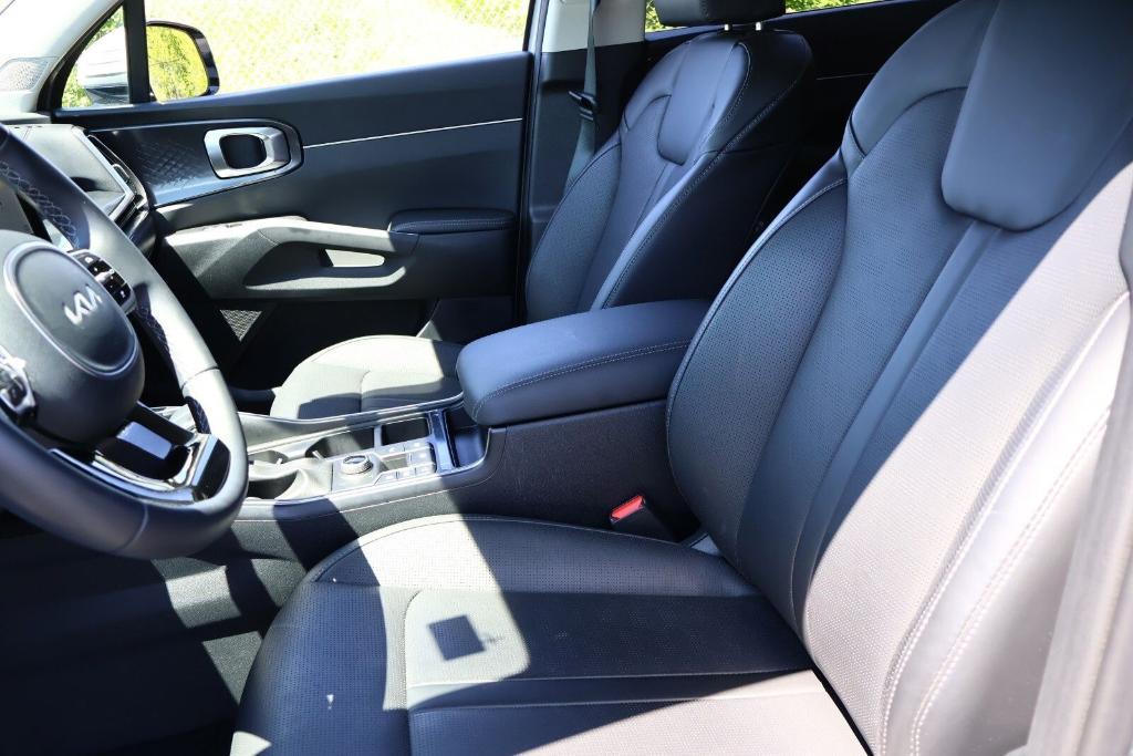 used 2025 Kia Sorento car, priced at $34,777