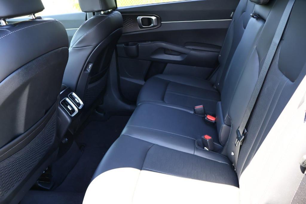 used 2025 Kia Sorento car, priced at $34,777