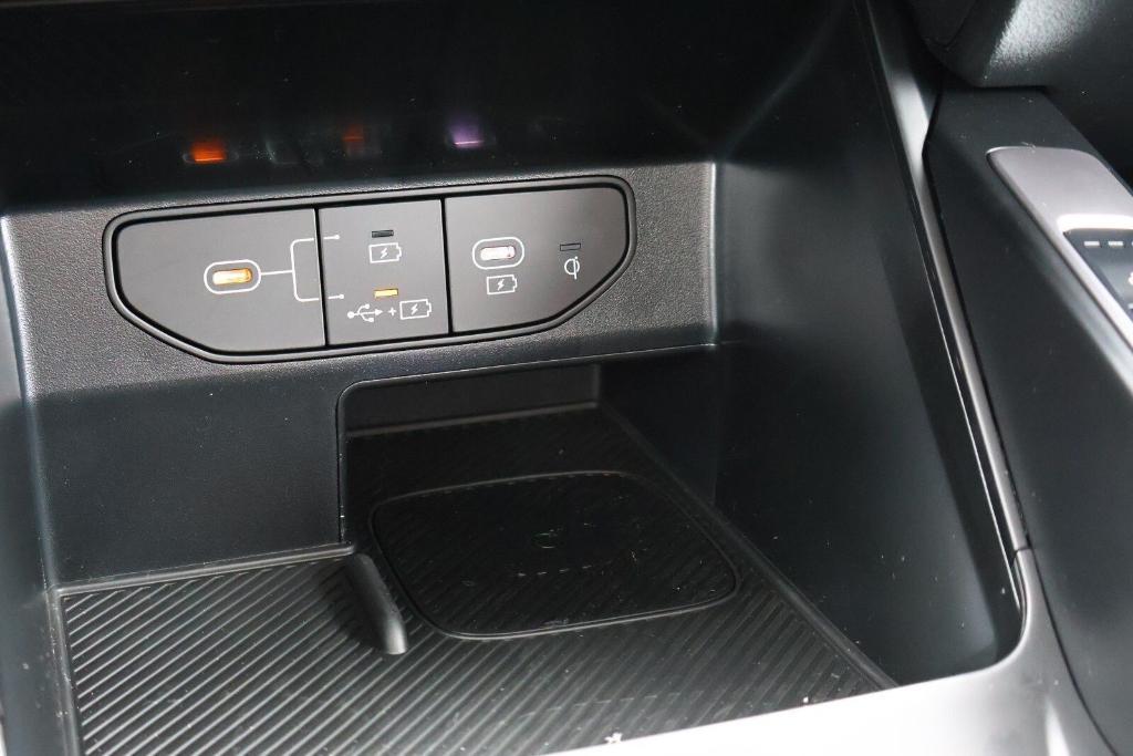 new 2025 Kia Sorento car, priced at $35,537