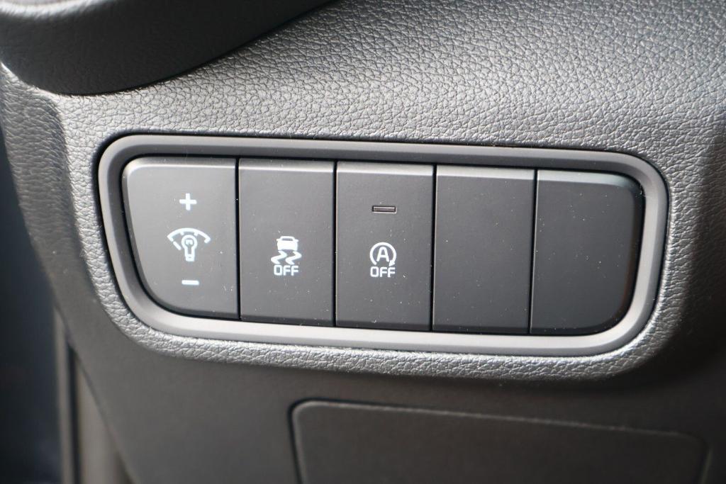 new 2025 Kia Soul car, priced at $20,589