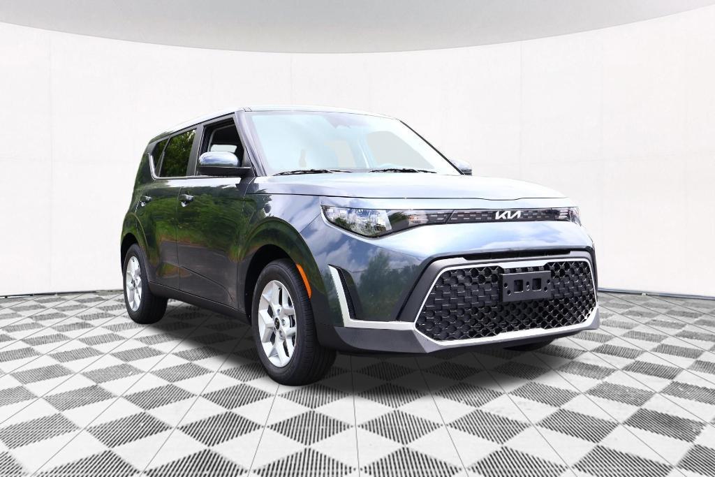 new 2025 Kia Soul car, priced at $20,589