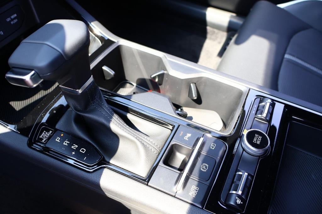 new 2025 Kia K5 car, priced at $27,418