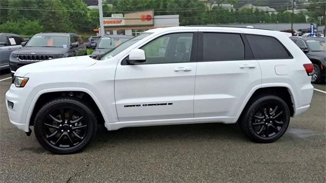 used 2022 Jeep Grand Cherokee WK car, priced at $34,995