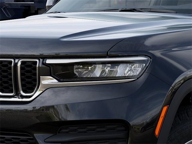 new 2025 Jeep Grand Cherokee car, priced at $42,375