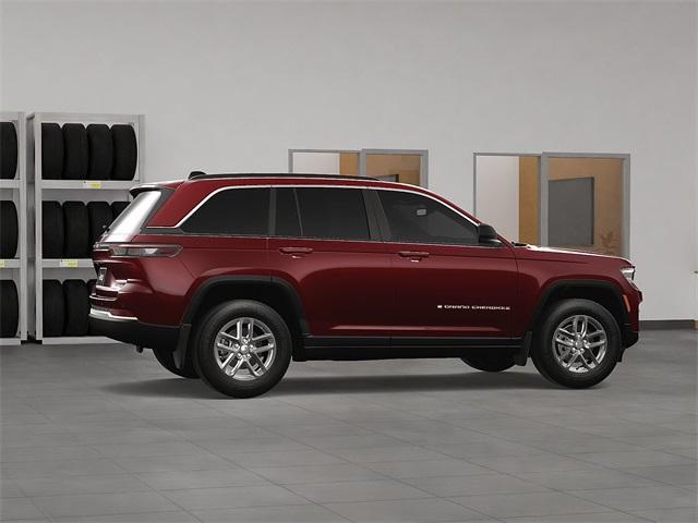 new 2025 Jeep Grand Cherokee car, priced at $42,600