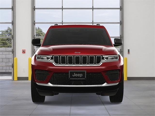 new 2025 Jeep Grand Cherokee car, priced at $42,600