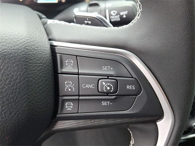 used 2025 Jeep Grand Cherokee car, priced at $33,908