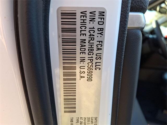 used 2023 Jeep Grand Cherokee car, priced at $32,054