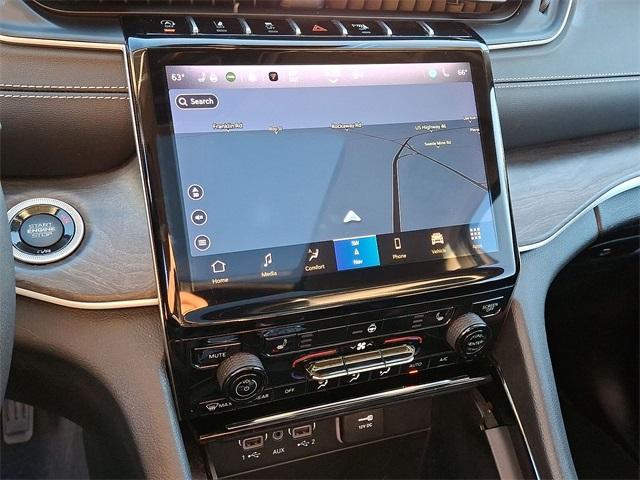 used 2023 Jeep Grand Cherokee car, priced at $32,054