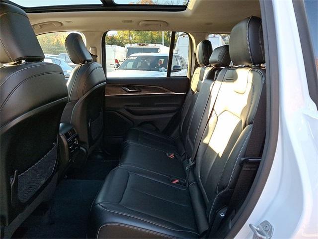 used 2023 Jeep Grand Cherokee car, priced at $32,054