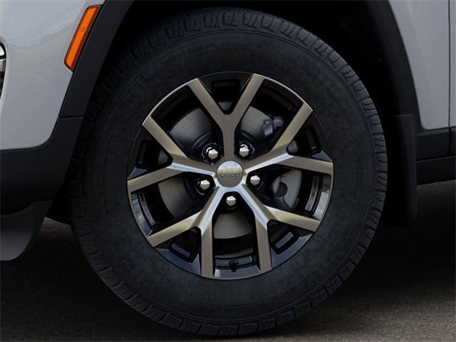 new 2025 Jeep Grand Cherokee car, priced at $47,325