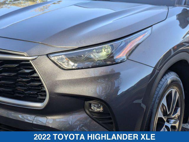 used 2022 Toyota Highlander car, priced at $35,500