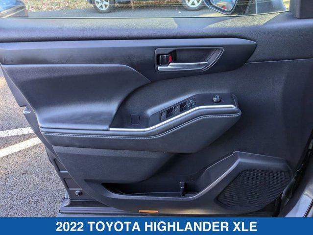 used 2022 Toyota Highlander car, priced at $35,500