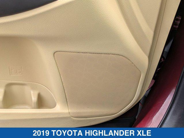 used 2019 Toyota Highlander car, priced at $25,900