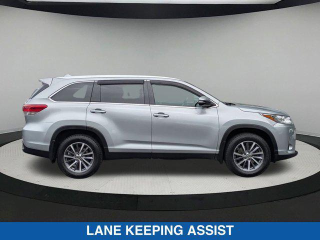 used 2019 Toyota Highlander car, priced at $26,990