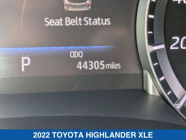 used 2022 Toyota Highlander car, priced at $38,900