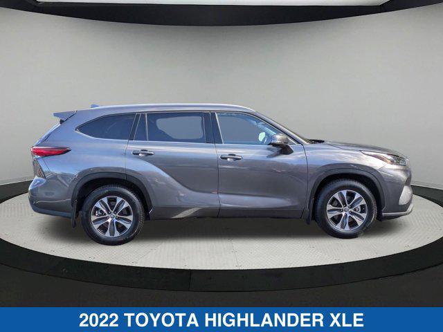 used 2022 Toyota Highlander car, priced at $38,900