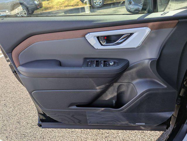 new 2025 Subaru Forester car, priced at $40,087