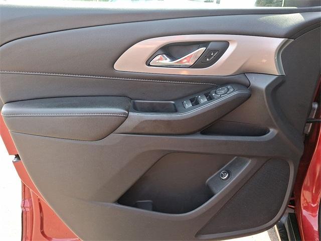 used 2022 Chevrolet Traverse car, priced at $26,888