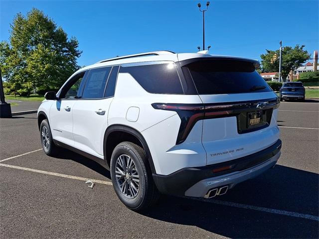 new 2025 Chevrolet Traverse car