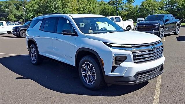 new 2025 Chevrolet Traverse car