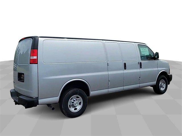 new 2023 Chevrolet Express 3500 car