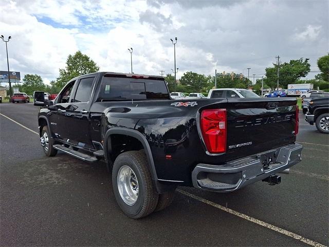 new 2025 Chevrolet Silverado 3500 car, priced at $82,637