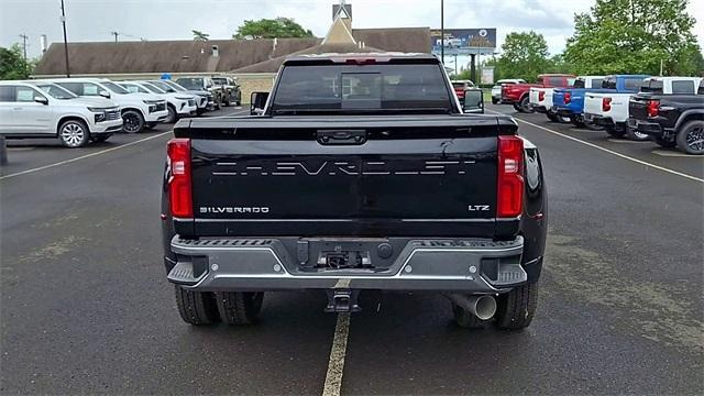 new 2025 Chevrolet Silverado 3500 car, priced at $82,637