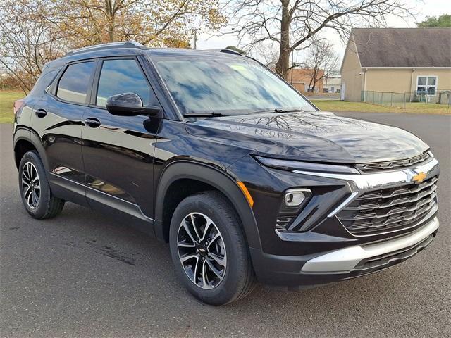 new 2025 Chevrolet TrailBlazer car, priced at $29,485