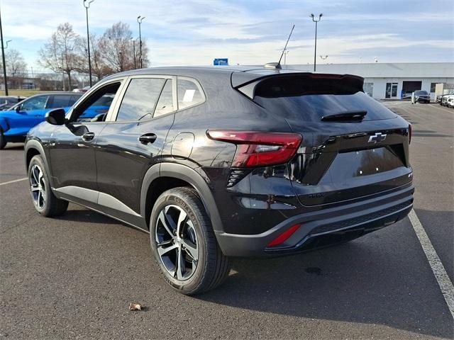 new 2025 Chevrolet Trax car, priced at $23,638