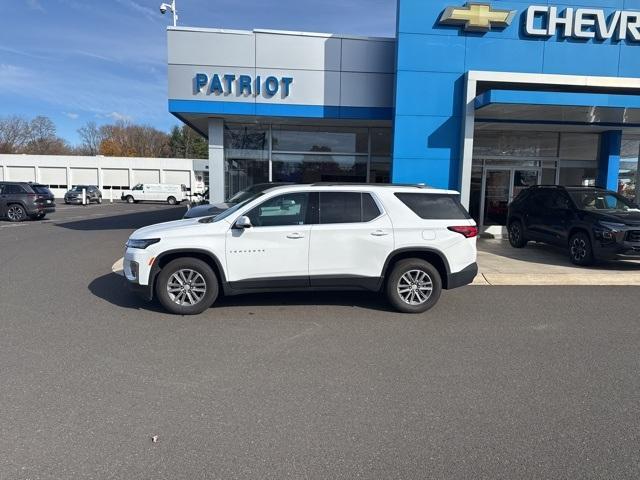 used 2023 Chevrolet Traverse car, priced at $33,595
