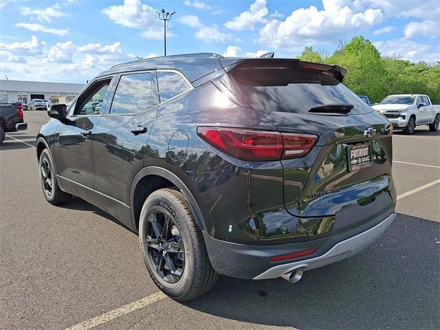 new 2025 Chevrolet Blazer car, priced at $40,429