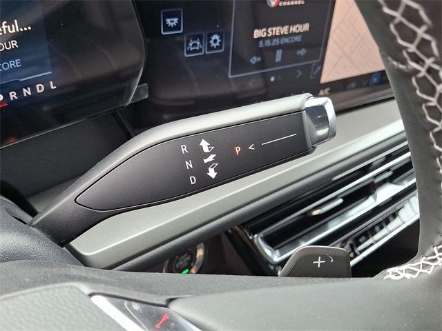 new 2025 Chevrolet Traverse car, priced at $42,532