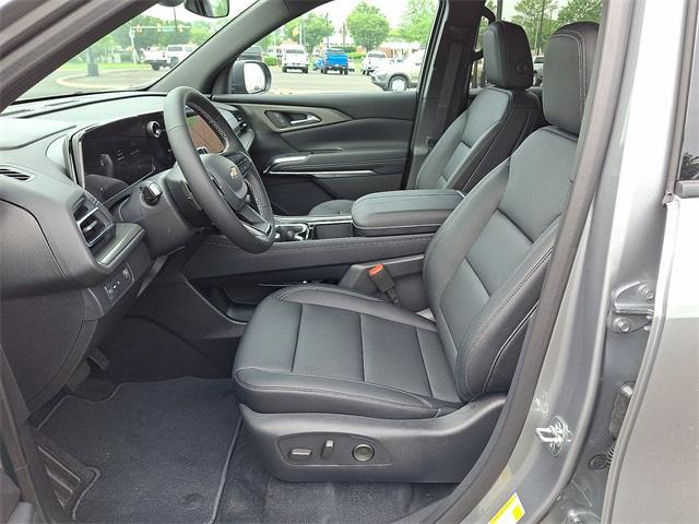 new 2025 Chevrolet Traverse car, priced at $42,532