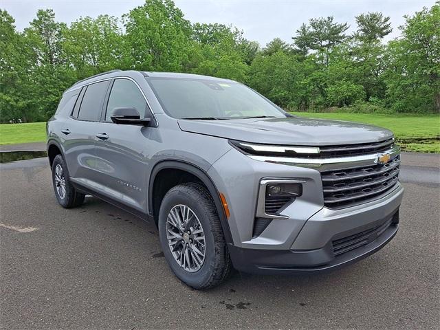 new 2025 Chevrolet Traverse car, priced at $42,532