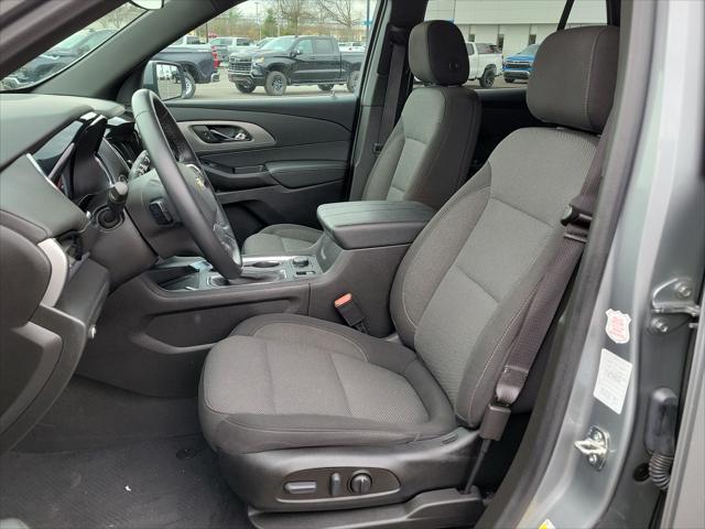 used 2023 Chevrolet Traverse car, priced at $28,154