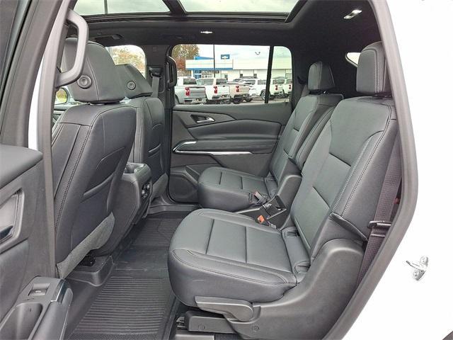 new 2026 Chevrolet Traverse car, priced at $49,571