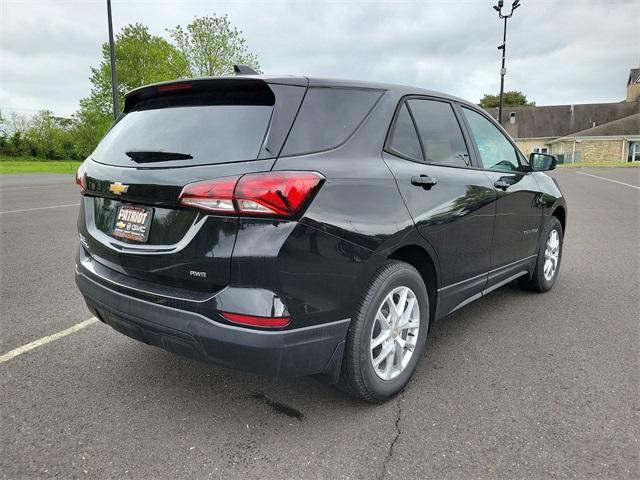 new 2024 Chevrolet Equinox car, priced at $30,905