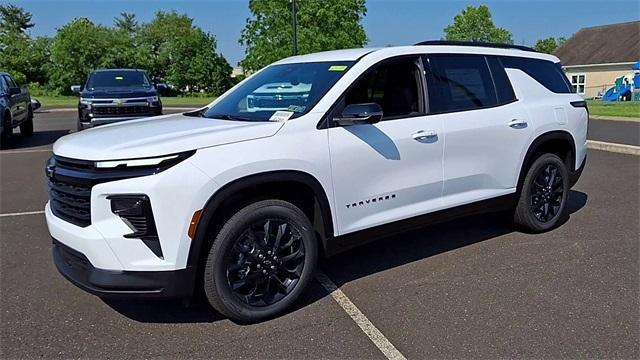 new 2025 Chevrolet Traverse car, priced at $44,657