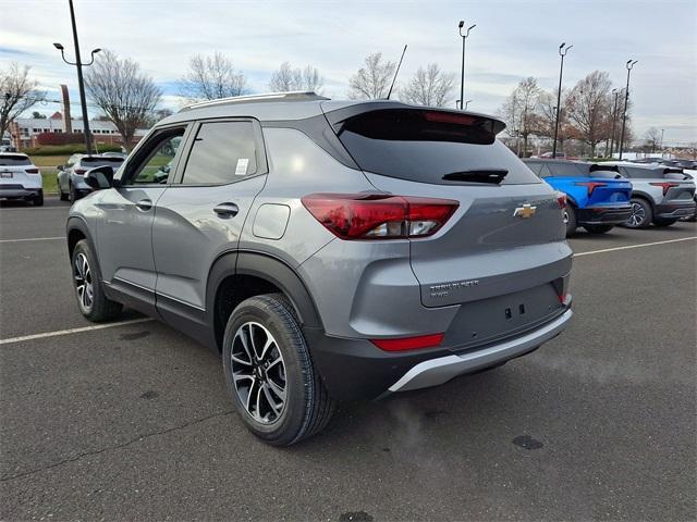 new 2025 Chevrolet TrailBlazer car, priced at $28,095